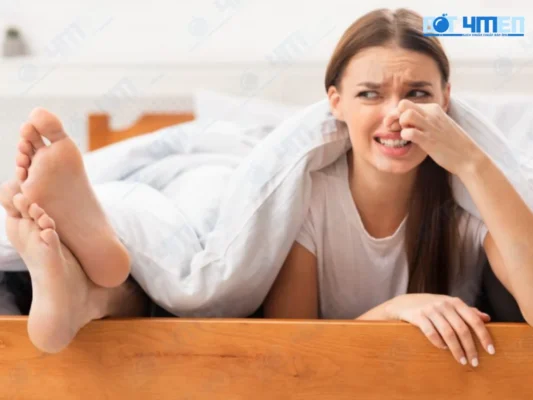 Mồ hôi chân nhiều