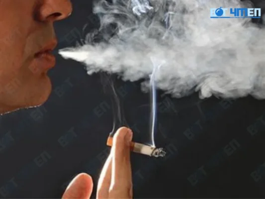 Hút thuốc lá gây ra hôi miệng