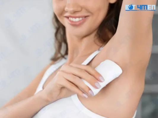 Sử dụng lăn khử mùi để trị hôi nách