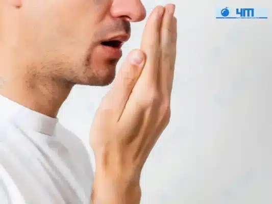 Bị hơi thở có mùi hôi
