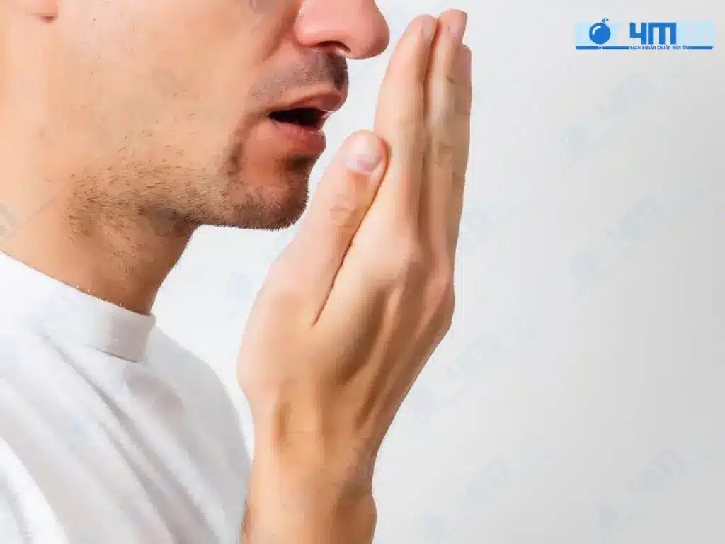 Bị hơi thở có mùi hôi