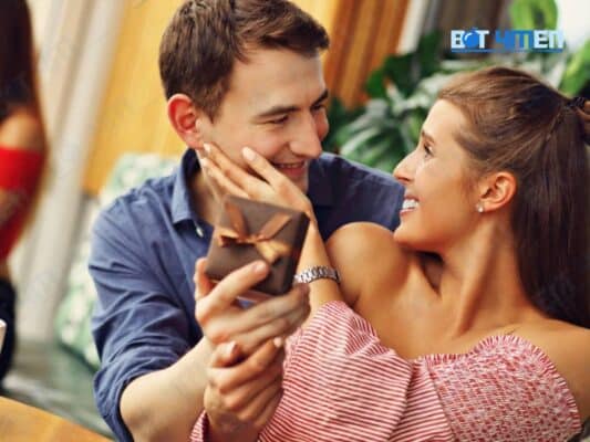 Mẹo nhỏ chọn quà cho bạn gái